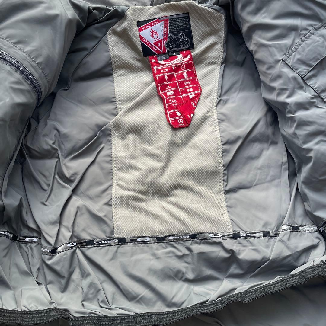 新品　オークリー nitrofuel スノーウェア　ジャケット　メンズ　L