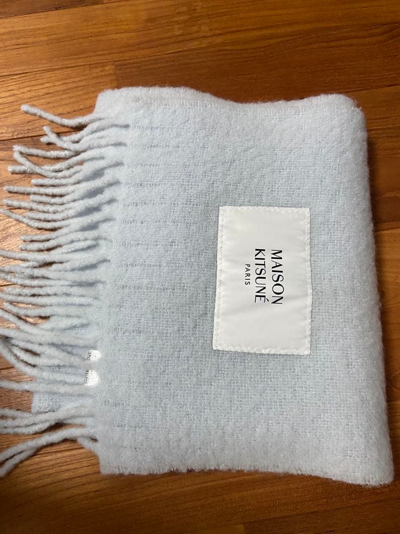 MAISON KITSUNÉ ライトブルー マフラー