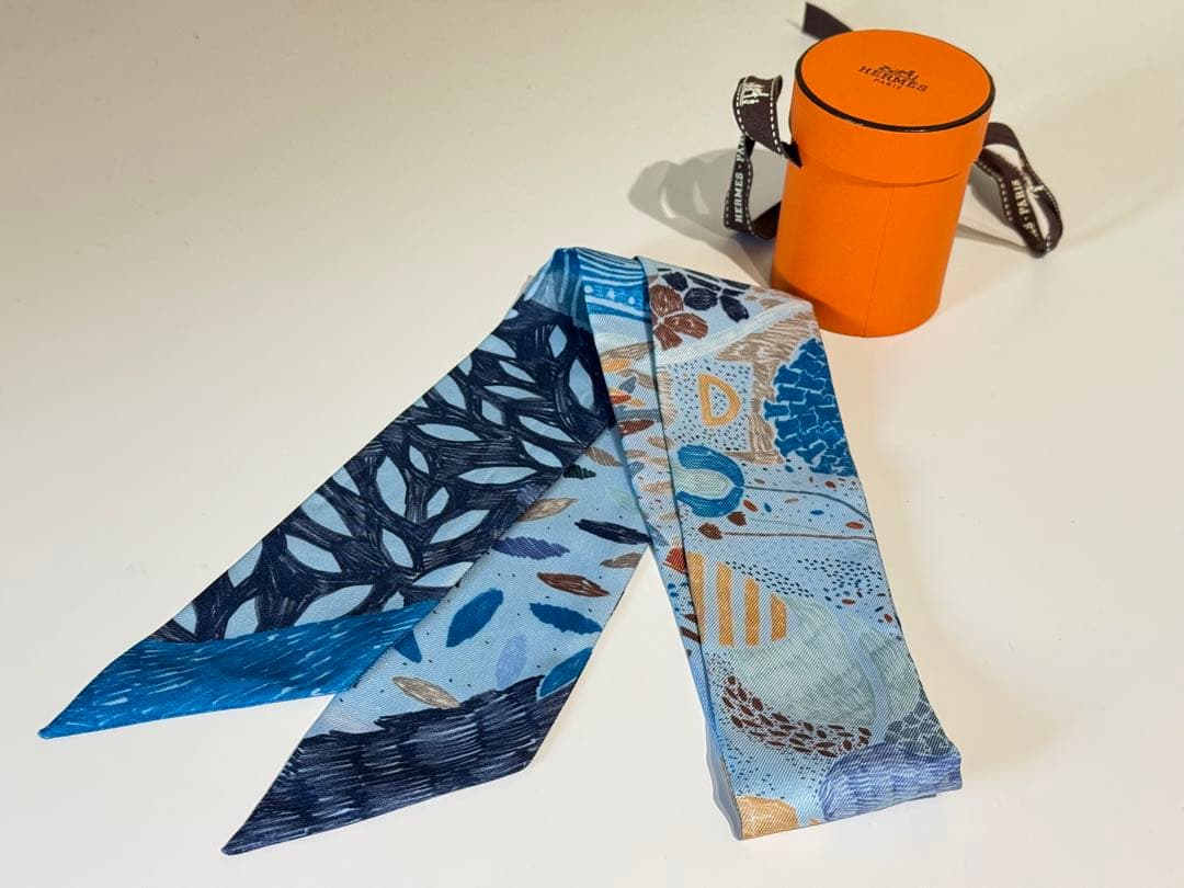 【未使用品】HERMESエルメス ツイリー それぞれの巣作り ブルー