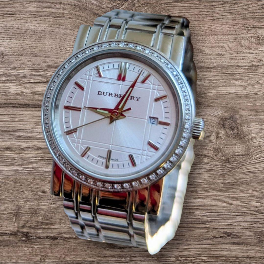 希少 BURBERRY レディース腕時計 ダイヤモンド 装飾 おしゃれ