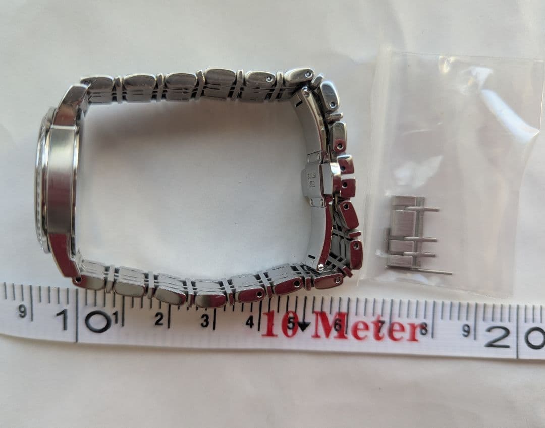 希少 BURBERRY レディース腕時計 ダイヤモンド 装飾 おしゃれ