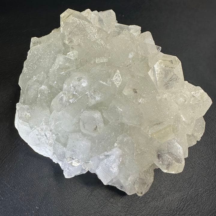 5A級天然石 アポフィライト 虹☆綺 麗☆キラキラ インド産の魚眼石A709