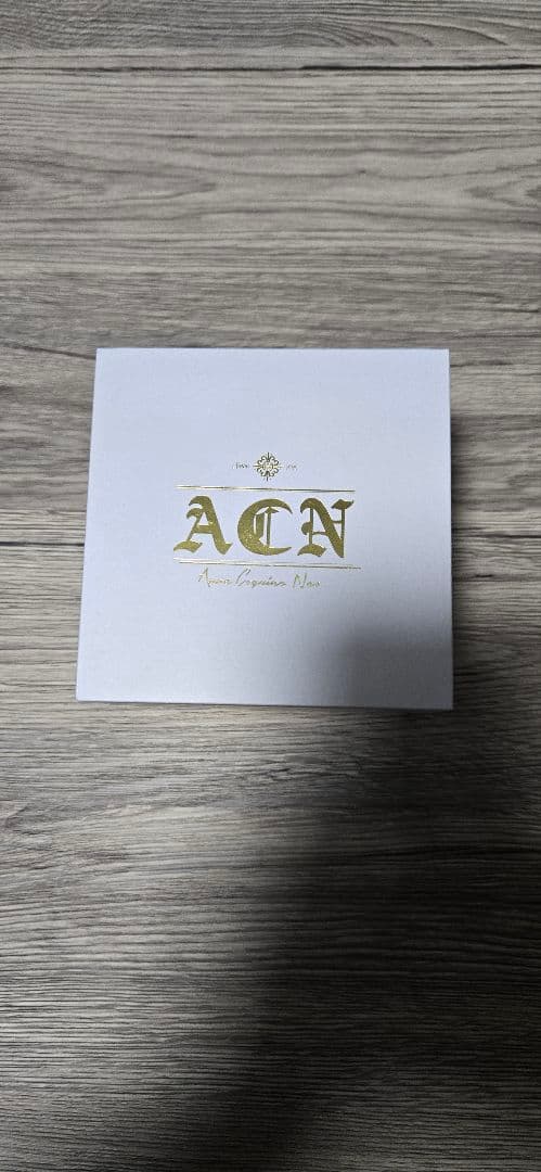 安田 AnneCoquine ホワイト腕時計