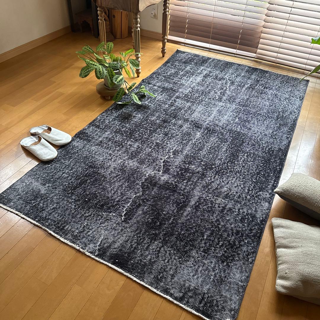 110×203 ブラックグレイオーバーダイ　ワンカラー　トルコヴィンテージラグ