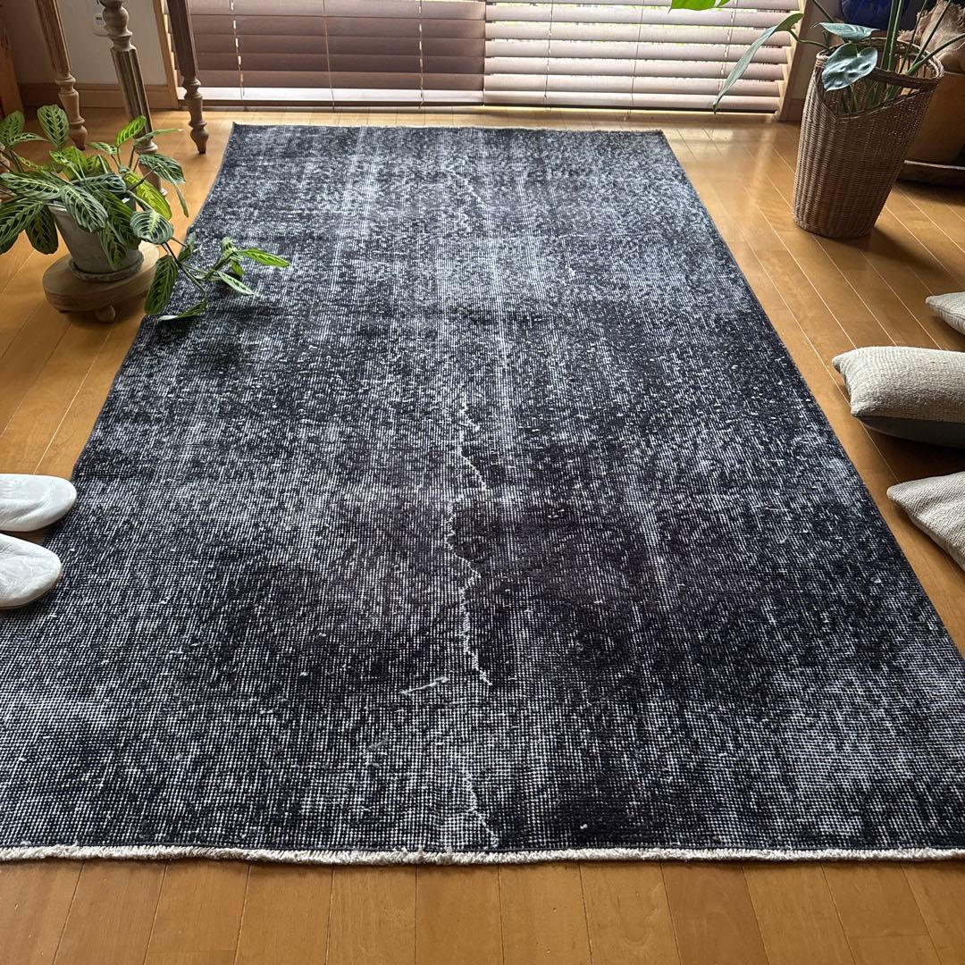 110×203 ブラックグレイオーバーダイ　ワンカラー　トルコヴィンテージラグ