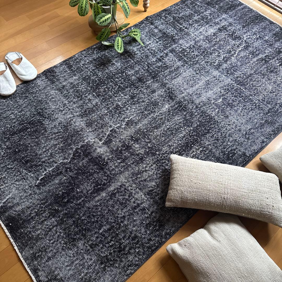 110×203 ブラックグレイオーバーダイ　ワンカラー　トルコヴィンテージラグ
