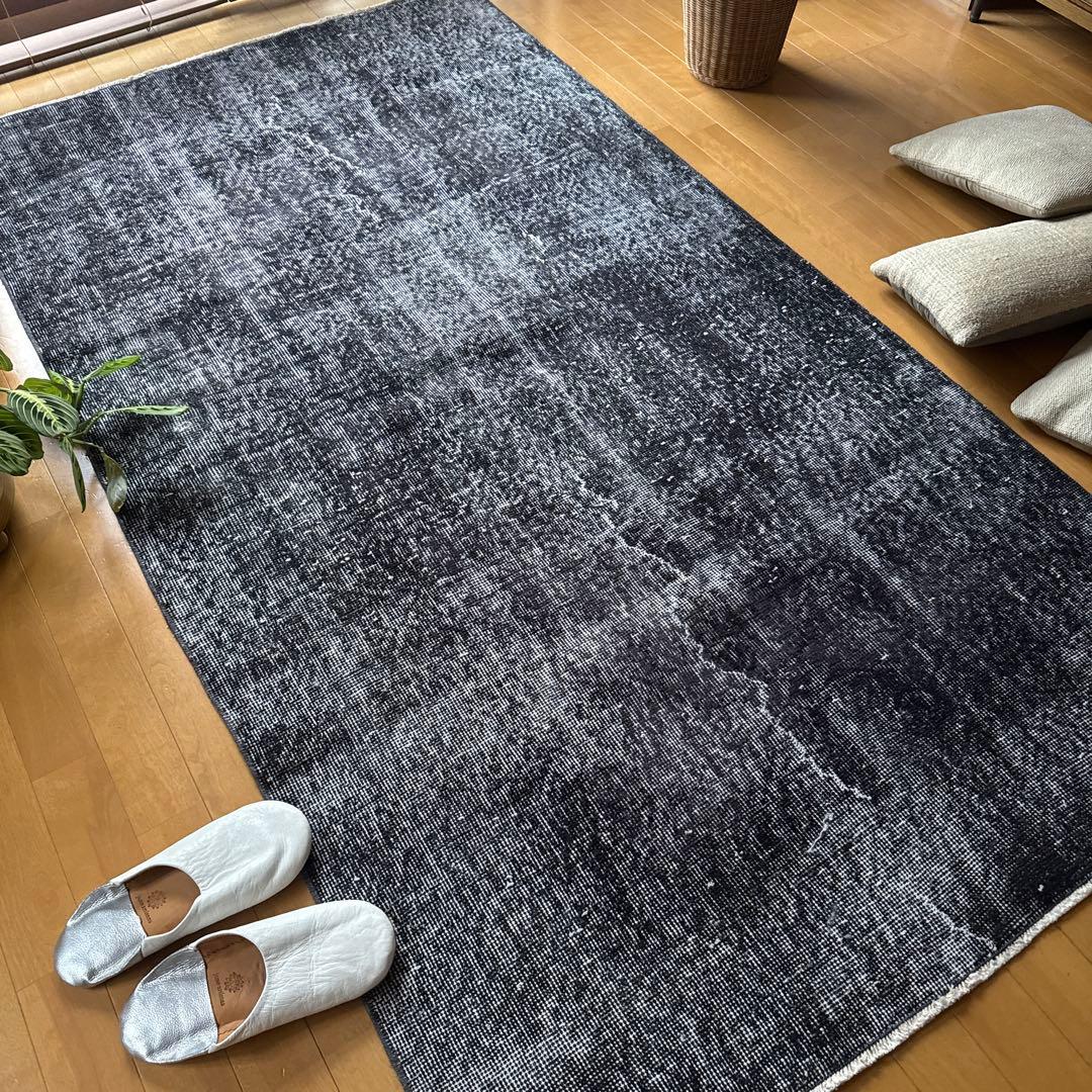 110×203 ブラックグレイオーバーダイ　ワンカラー　トルコヴィンテージラグ