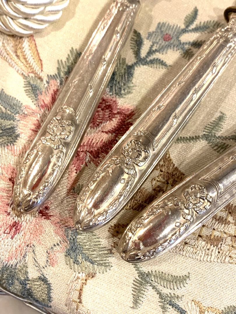 フランスアンティーク　リボンモチーフ★シルバーのラザニアスプーン