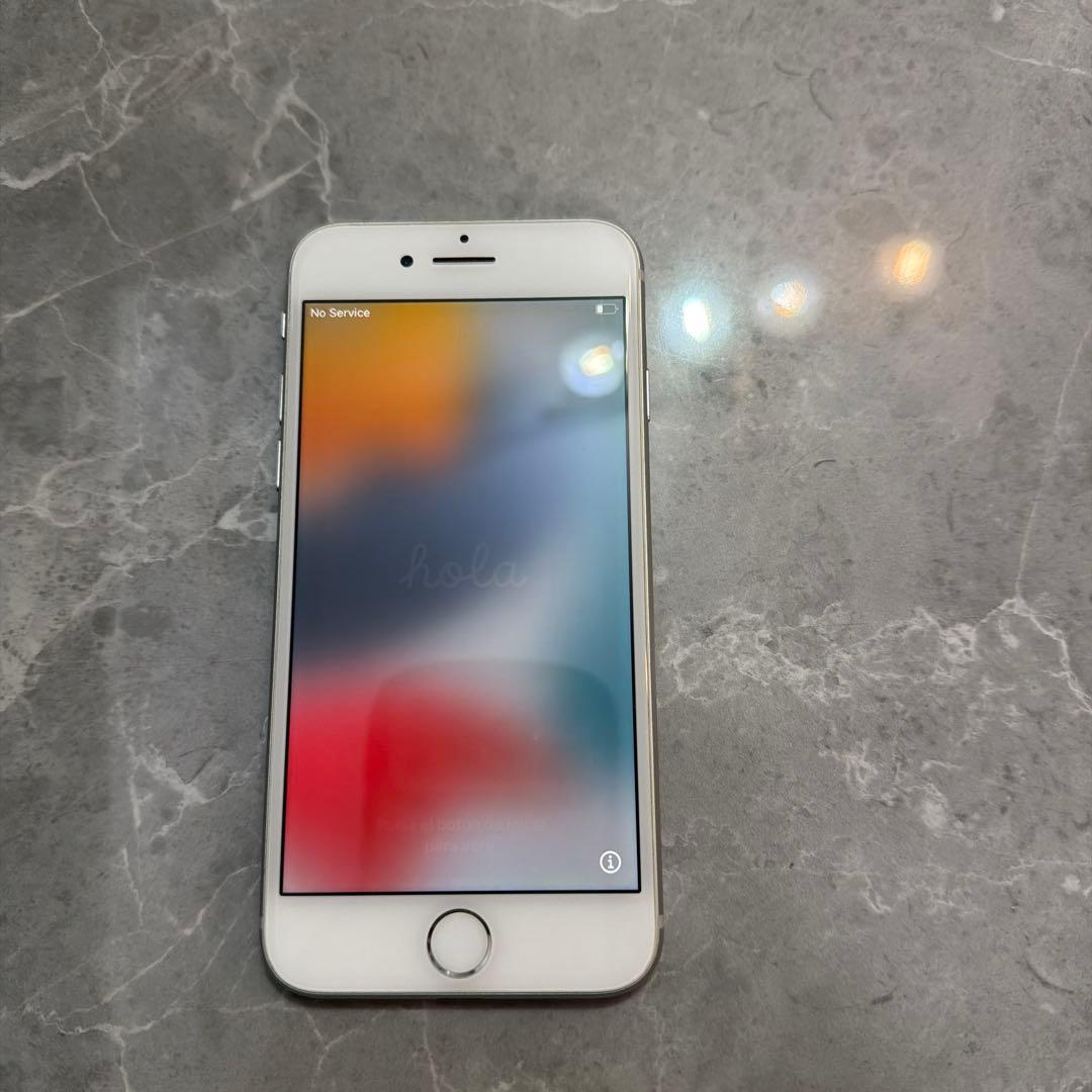 1*m様 美品★ iPhone8 64GB バッテリー100%