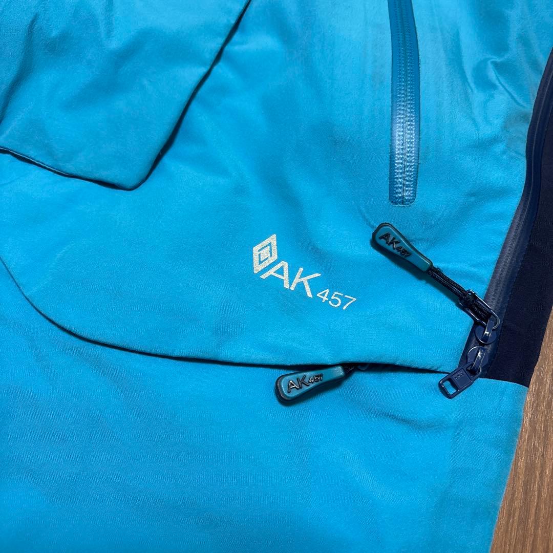 値下げ　美品　バートン　BURTON AK457 ゴアテックス　メンズ上M下S