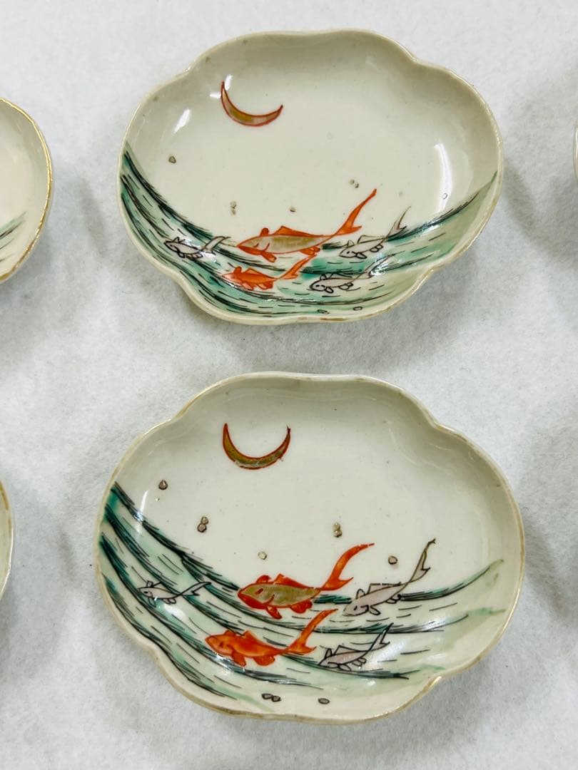 古伊万里？赤絵魚図貝型皿　色絵　16枚