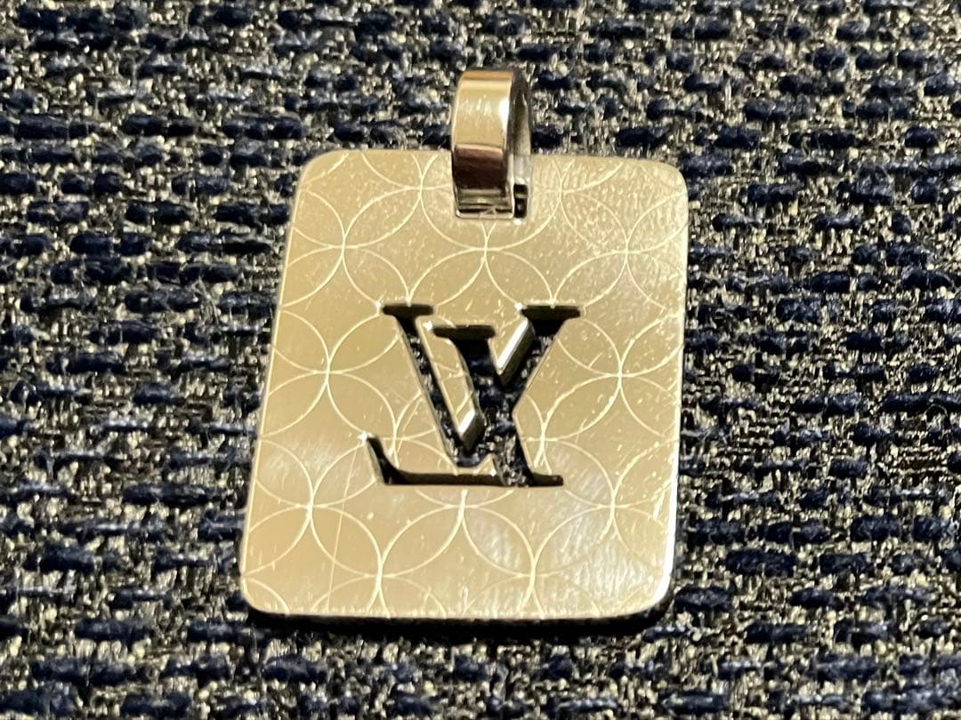 ルイヴィトン シャンゼリゼ ペンダントトップ シルバー