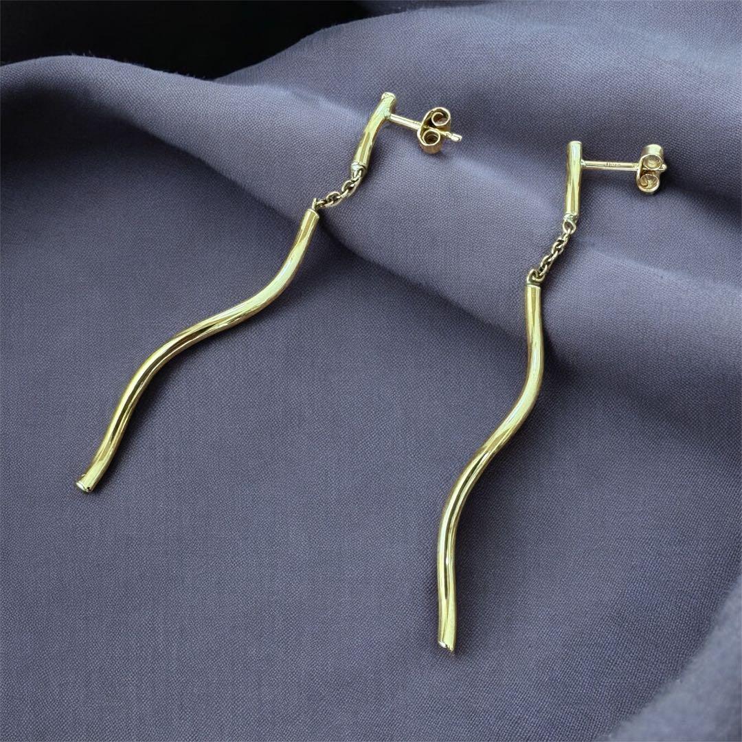 ゴールド ITALY750 カーブデザイン ロングピアス