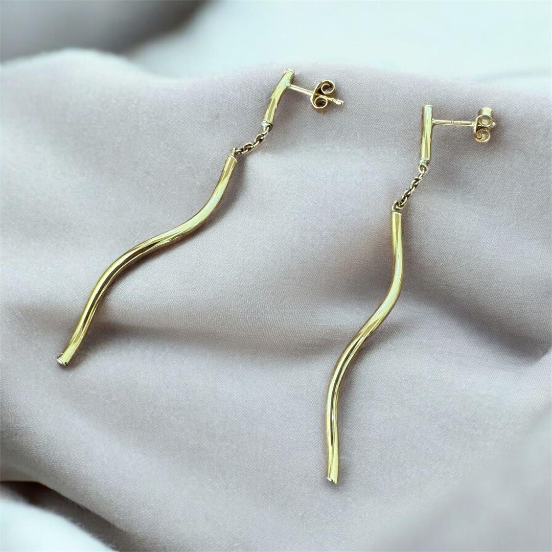 ゴールド ITALY750 カーブデザイン ロングピアス