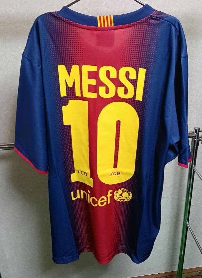 新品タグ付き！ バルセロナ メッシ オフィシャルユニフォーム 12-13L