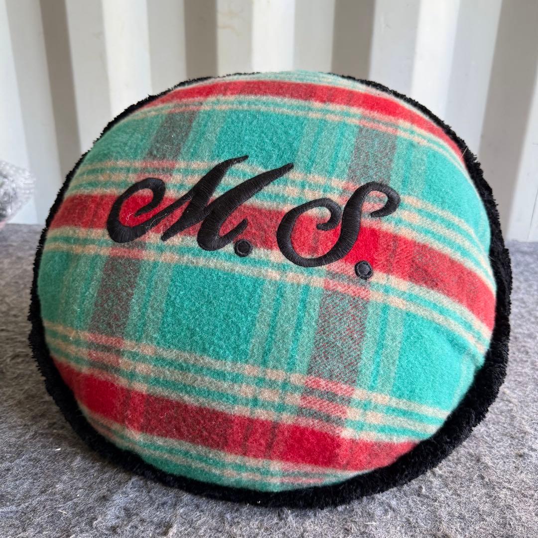 JI92美品✨　GUCCI フローガル柄 クッション 丸型 レッド チェック