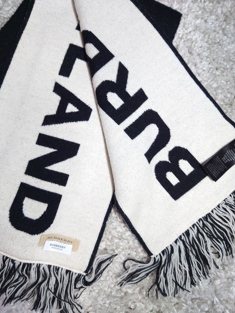 BURBERRYLONDON　ロゴ　フリンジ　マフラー　【美品】