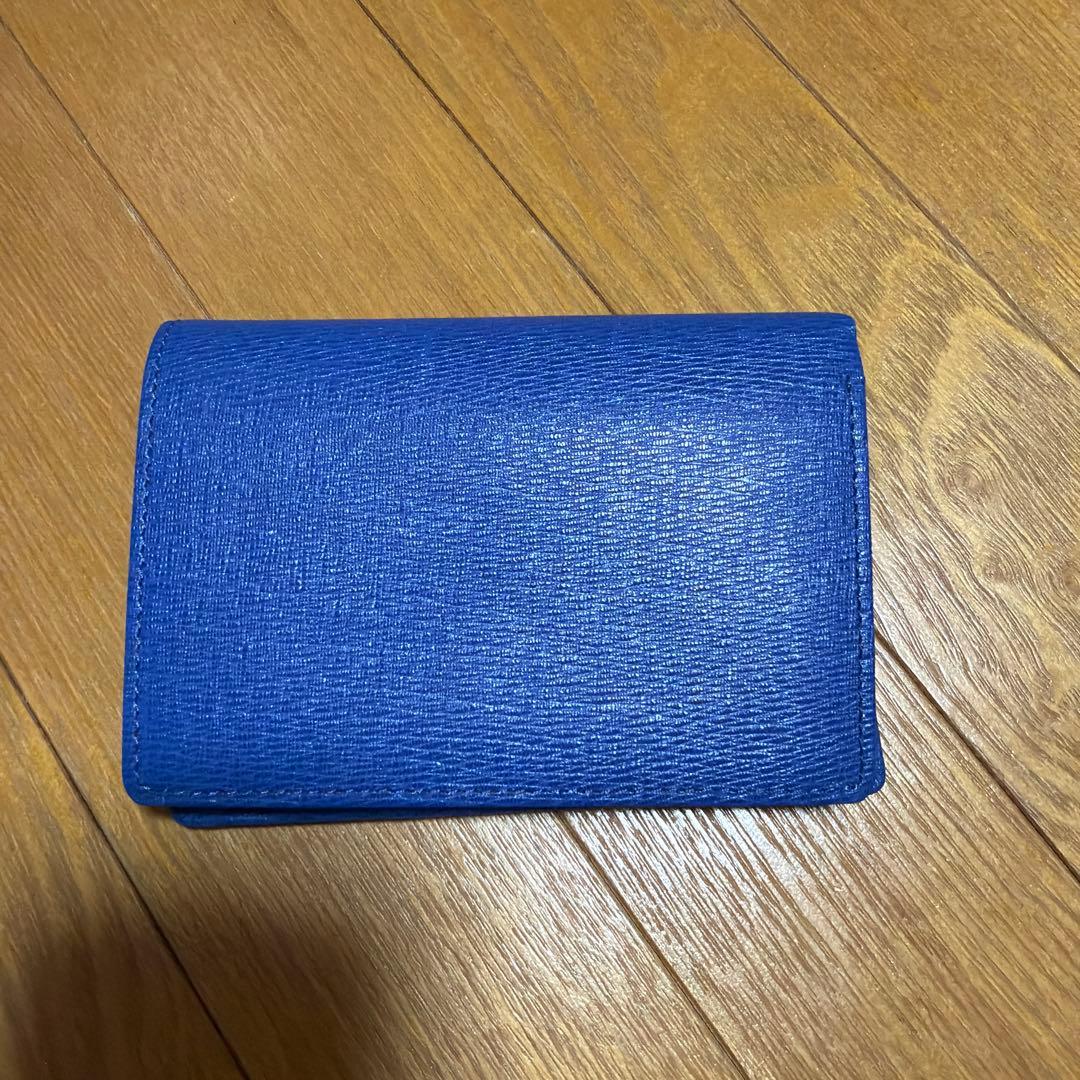 BURBERRY 二つ折り財布 青