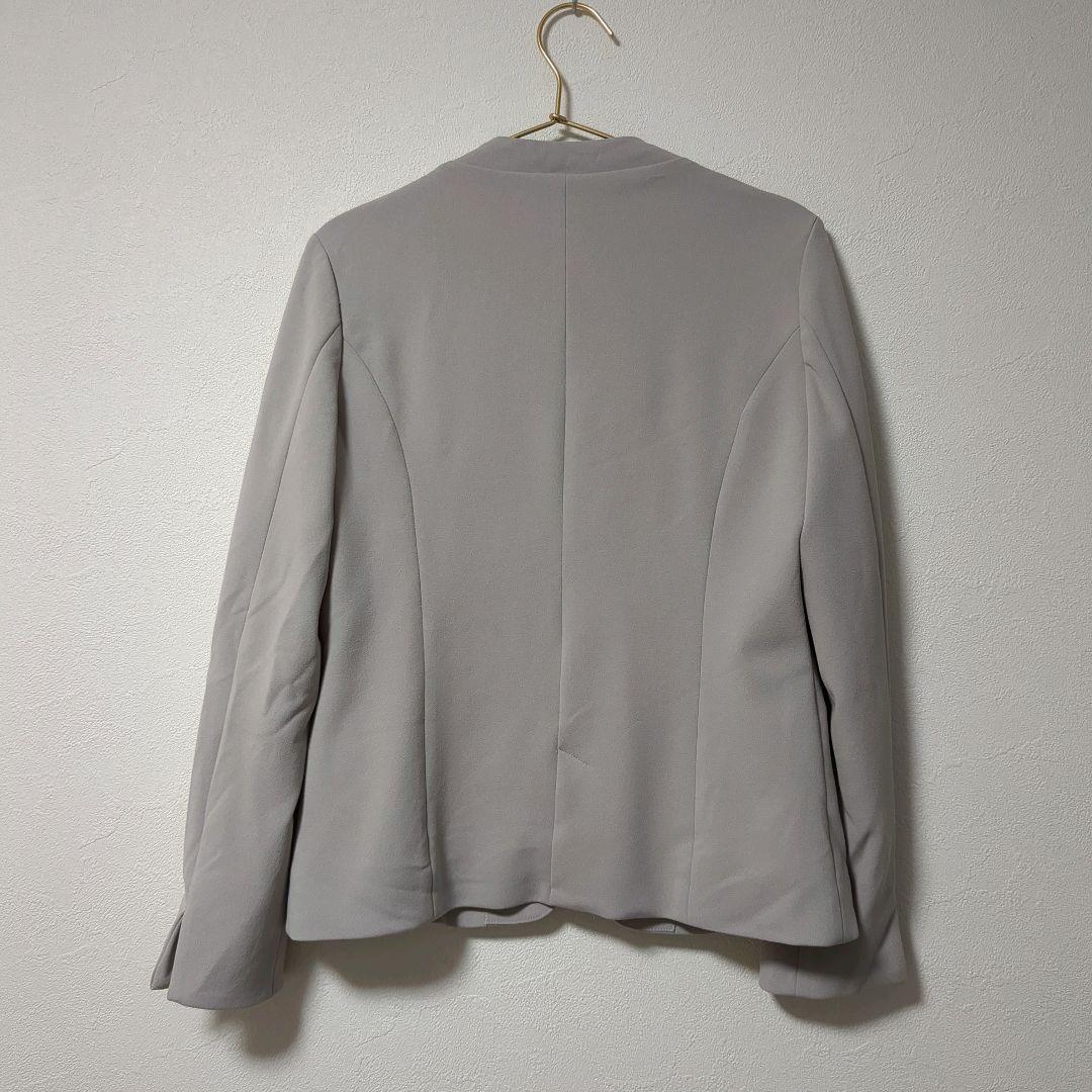 洗えて動けるワーママスーツ!!ノーカラージャケット+テーパードパンツLグレージュ