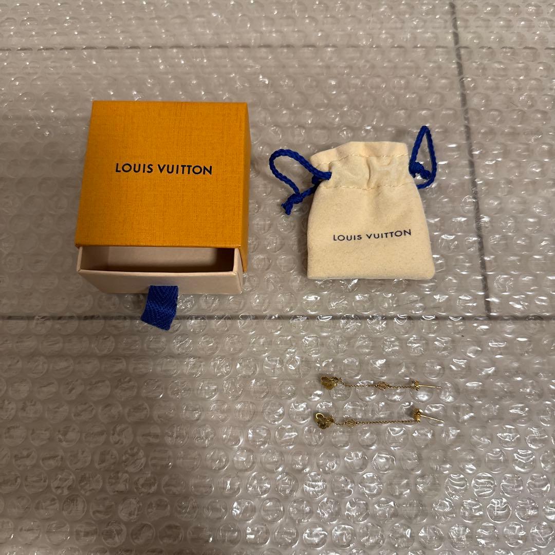 ピアス　LOUIS VUITTON プティルイ M00390