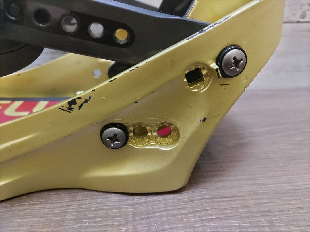 FLUX XV ゴールド メダル Mサイズ