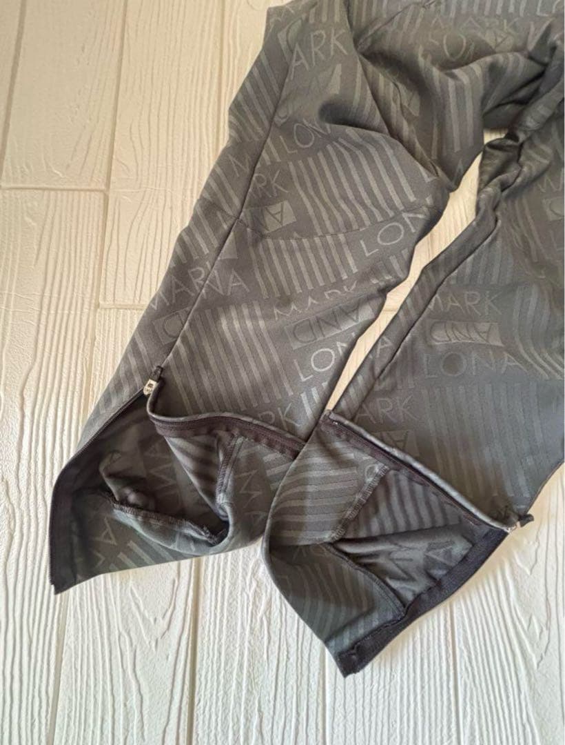 新品タグ付き！MARK & LONA★ジョガーパンツ　L