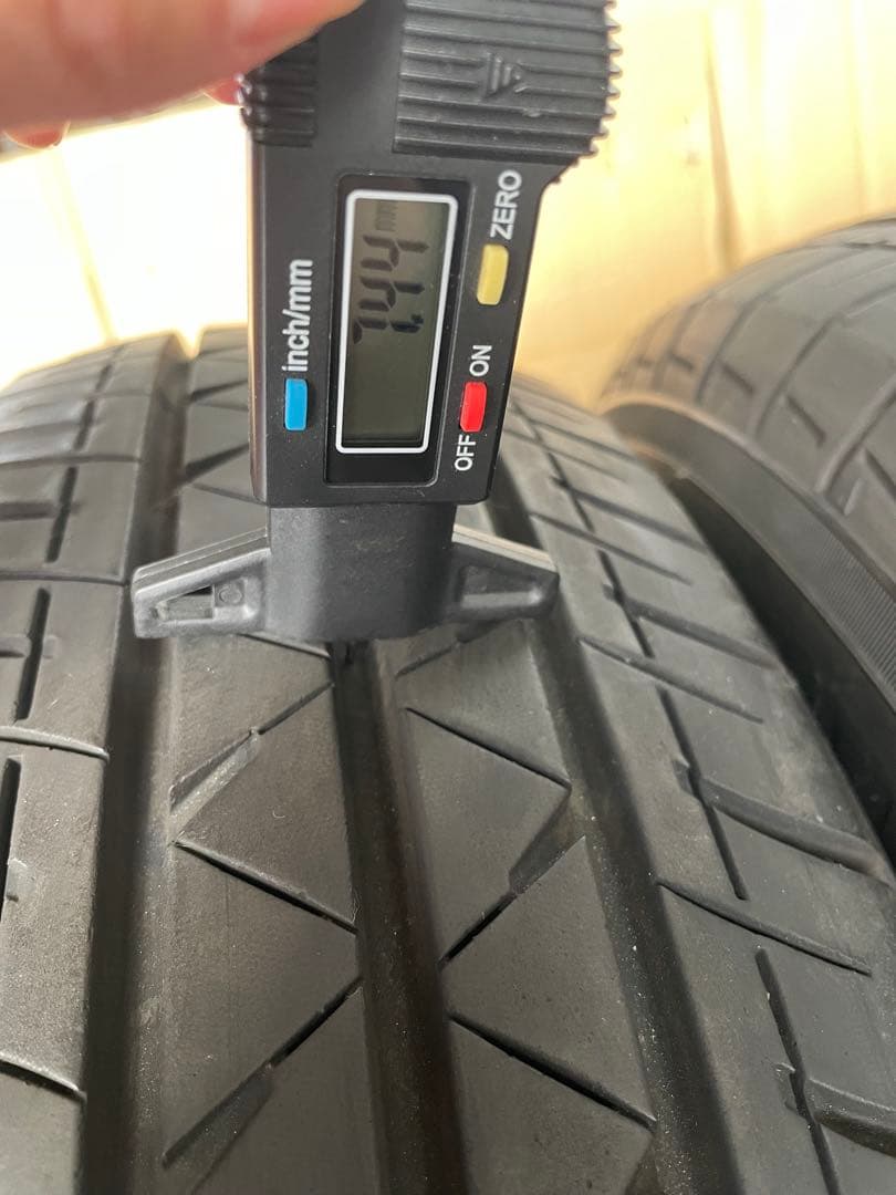 ハイエース　キャラバン用 195/80R15 夏タイヤ 2024年製