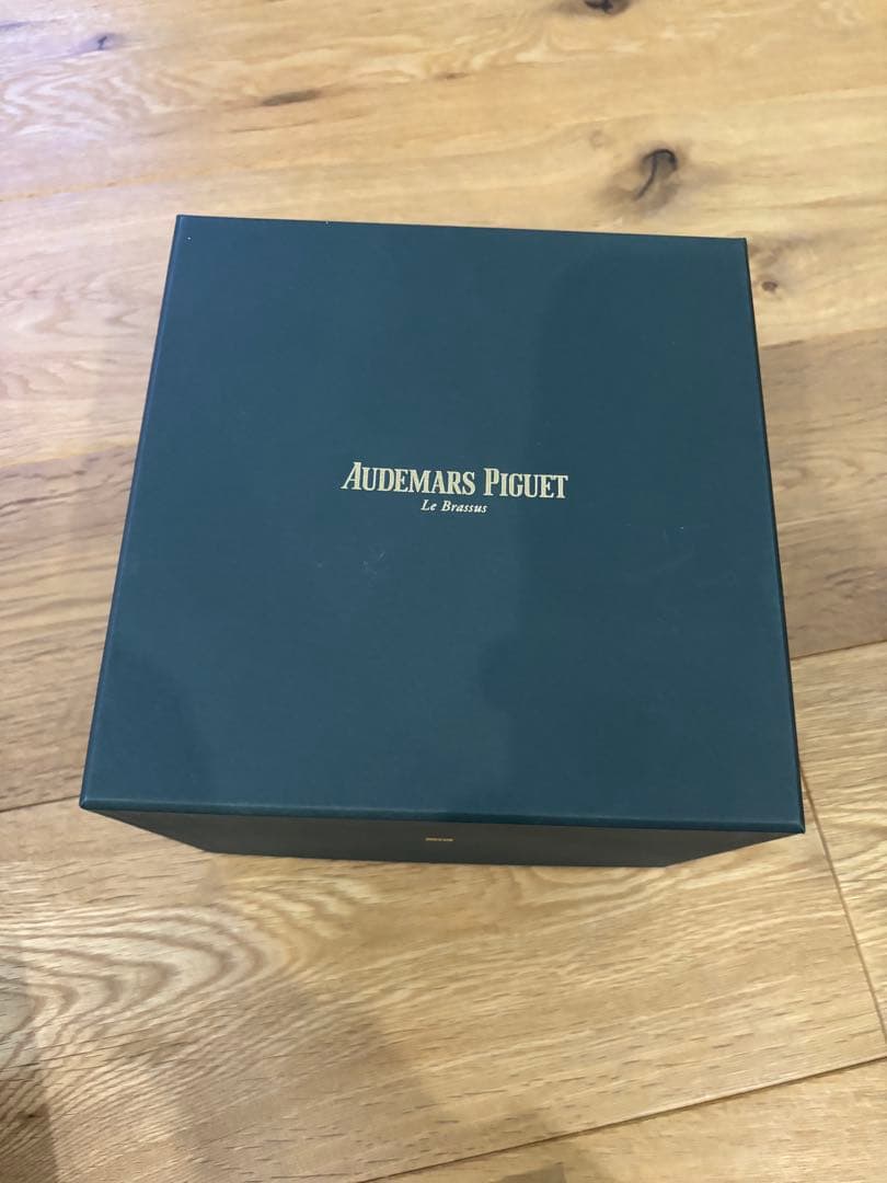 audemars piguet オーデマピゲ　 空箱　付属品あり