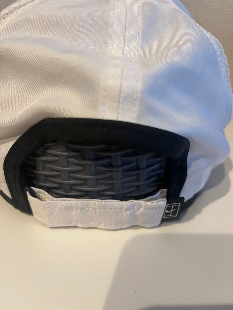 ナイキ　NIKE コート エアロビル フェザーライト キャップ　テニス