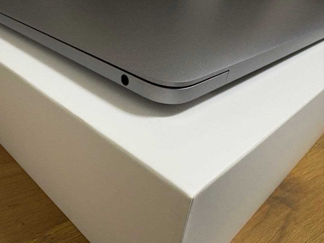 Apple MacBook Pro 13-inch M1 2020 本体 外箱付