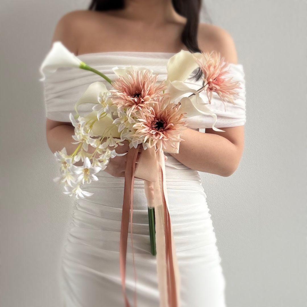 アーティフィシャルフラワー ＊ ウェディングブーケ 韓国 ブーケ クラッチブーケ