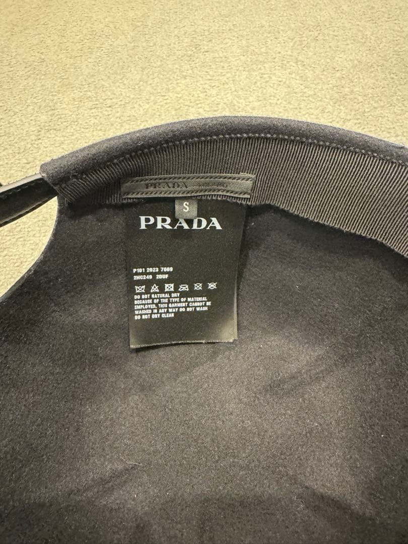 PRADA ブラック キャップ S