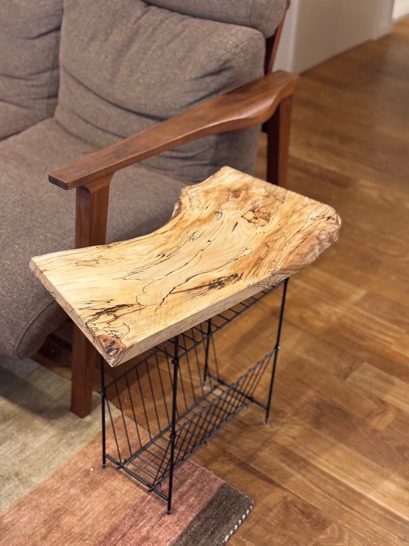 栃　一枚板　サイドテーブル