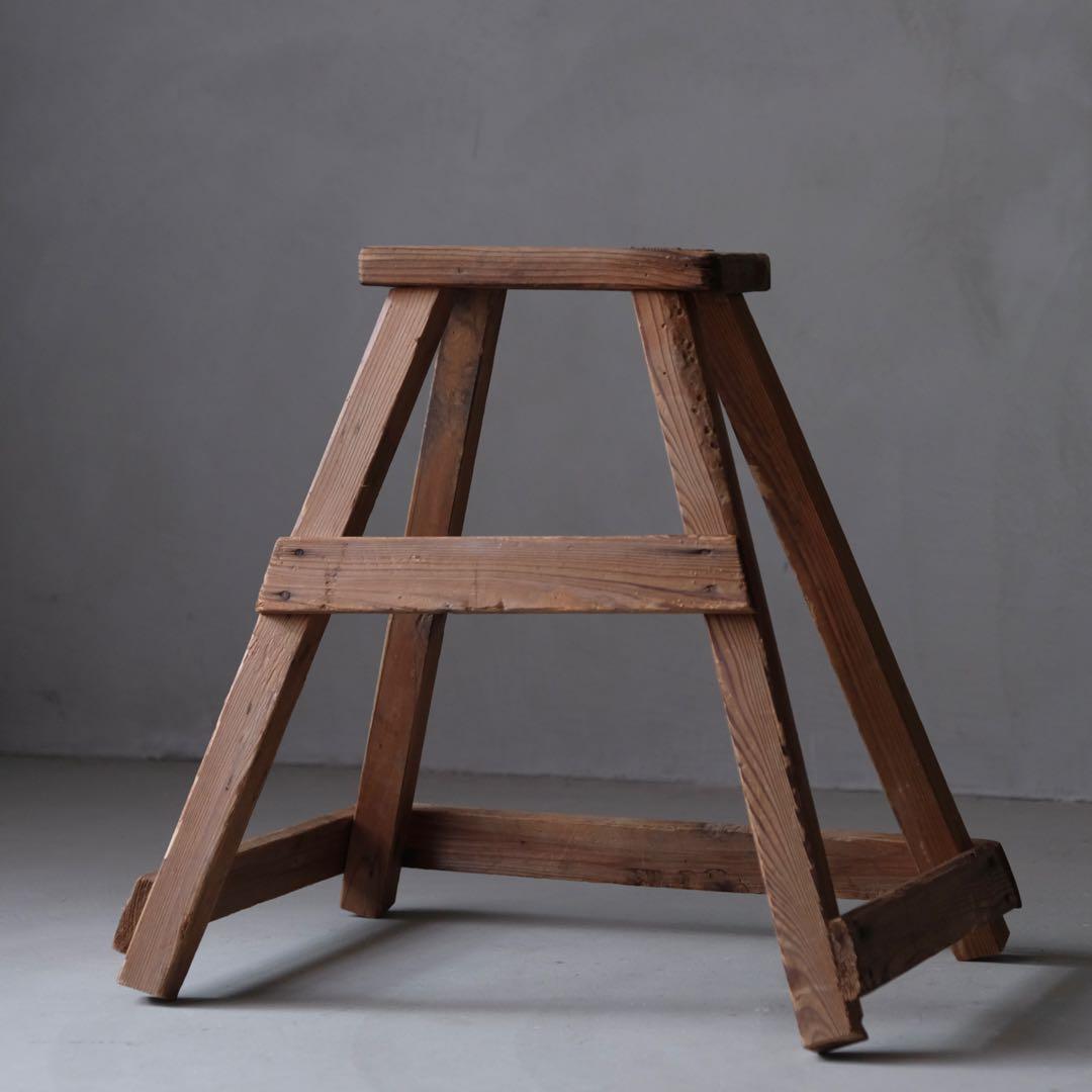 杉材 古いスツール B　椅子 チェア 展示台 花台 古家具 古民具 古道具 骨董