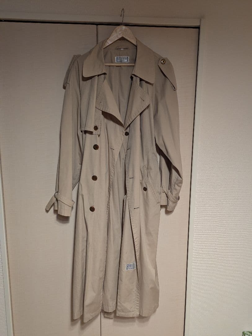Yves Saint Laurent ベージュ トレンチコート