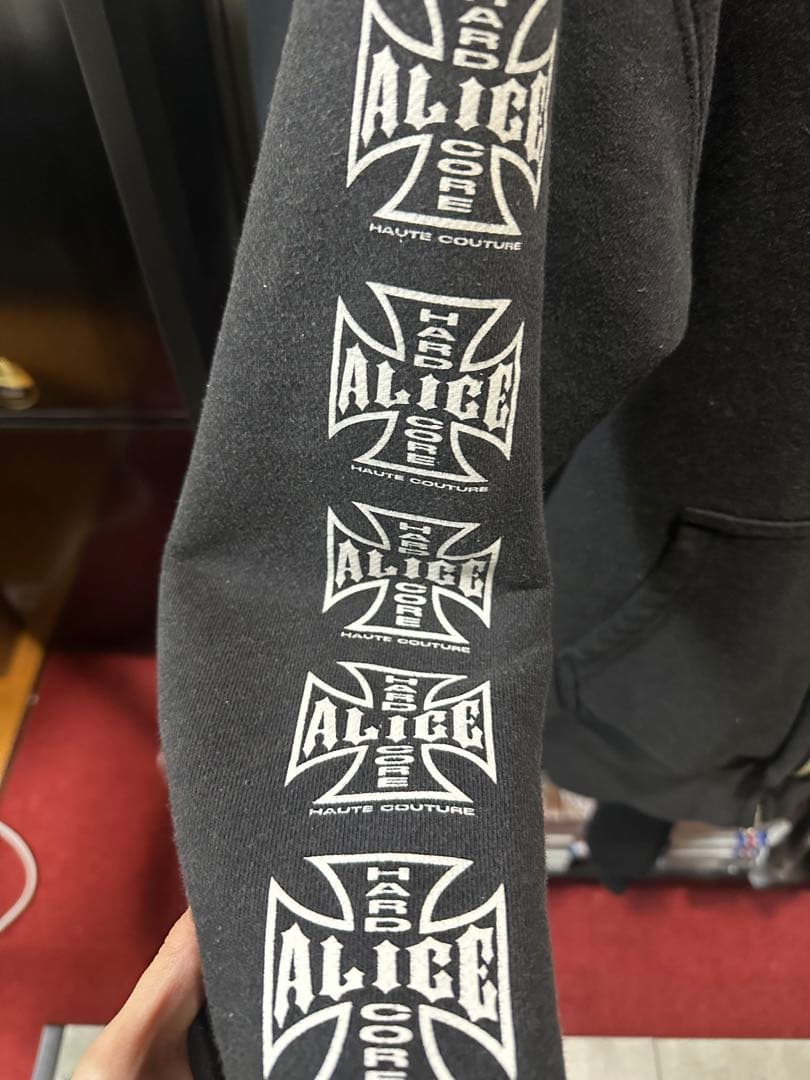 ALICE HOLLYWOOD パーカー NUBIAN ヌビアン