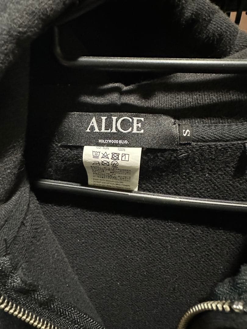 ALICE HOLLYWOOD パーカー NUBIAN ヌビアン