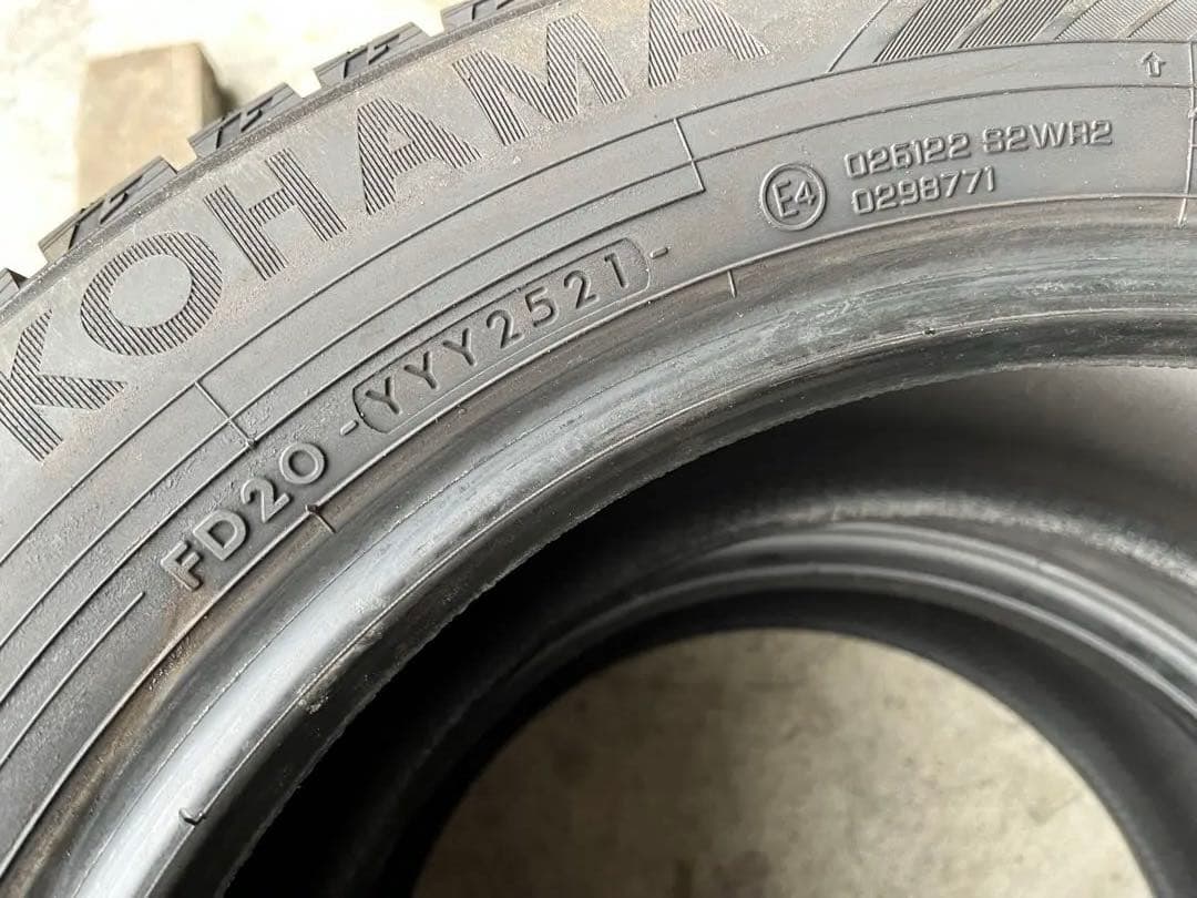 ヨコハマ205/60R16 アイスガード6 4本