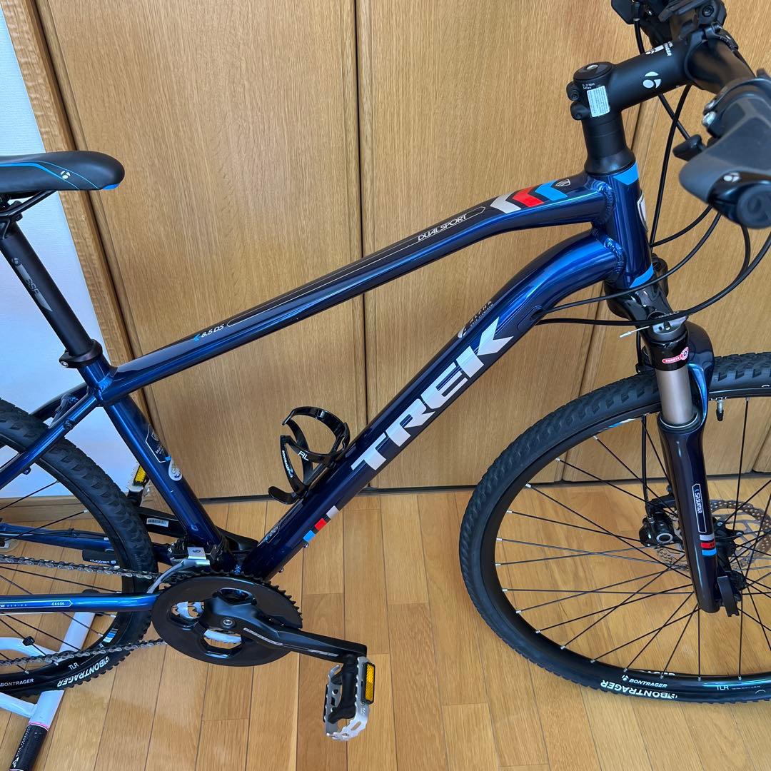 [直接お引き渡し、熊本市近郊] TREK クロスバイク 青 赤