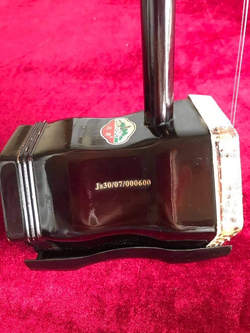 二胡★中古品★蛇本皮★必需品揃い★音など確認済み