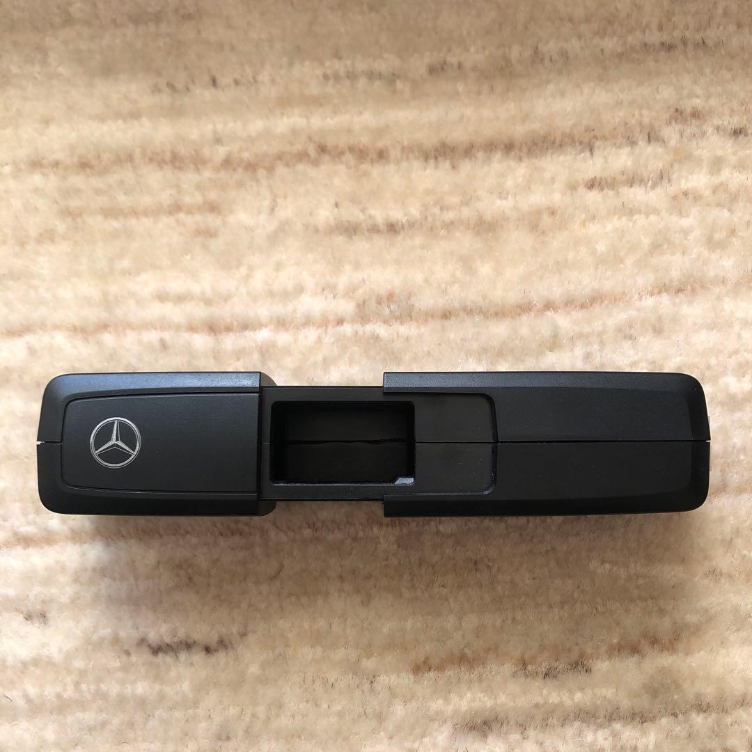 【取付金具付き】ベンツ　テーブル