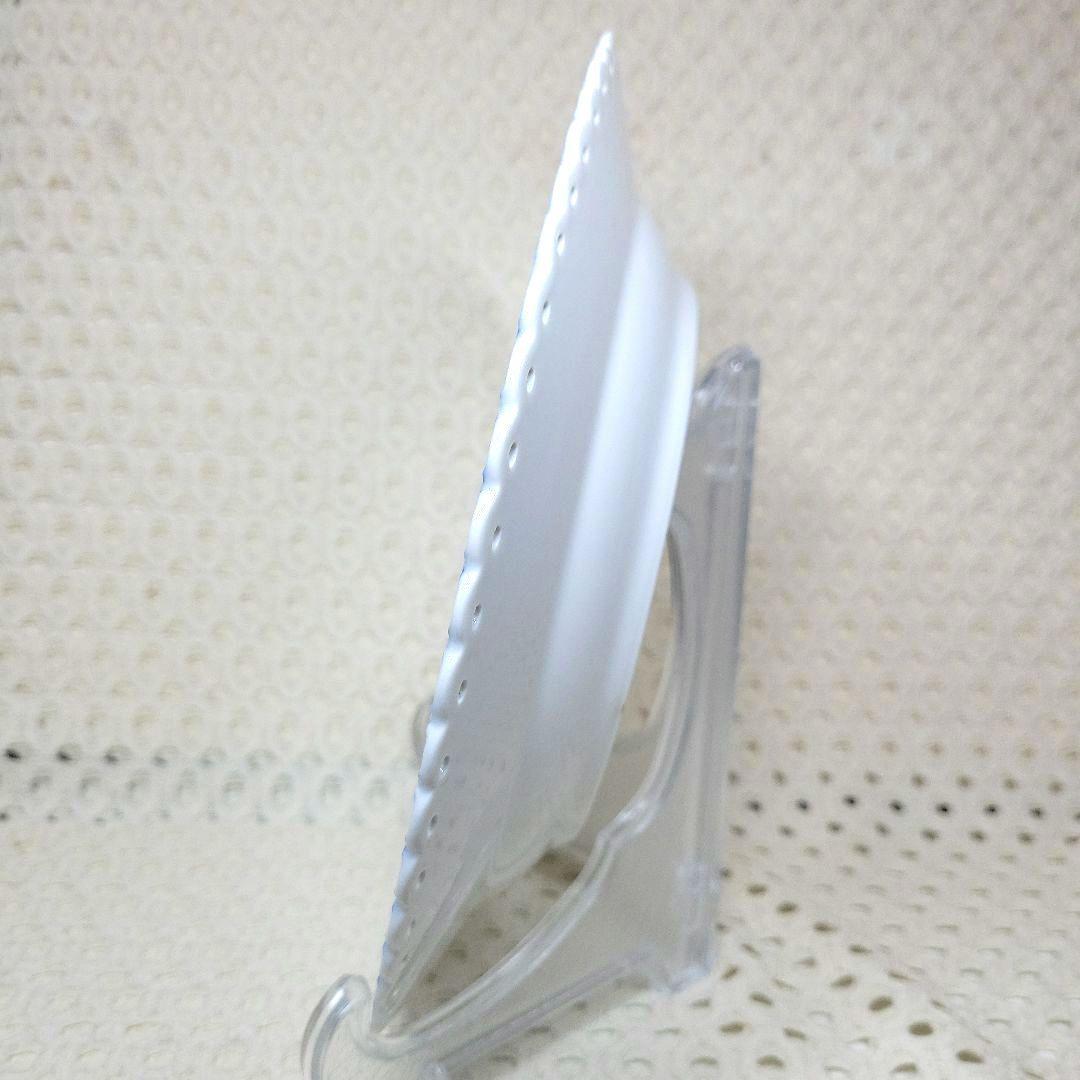 ロイヤルコペンハーゲン　フルレース２５センチプレート１枚　です。