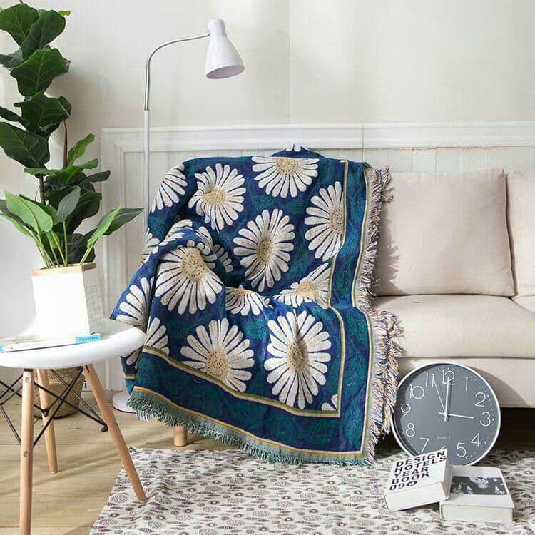 ニットの毛布とソファの毛布と昼寝のins北欧風の砂のマットに部屋を飾った