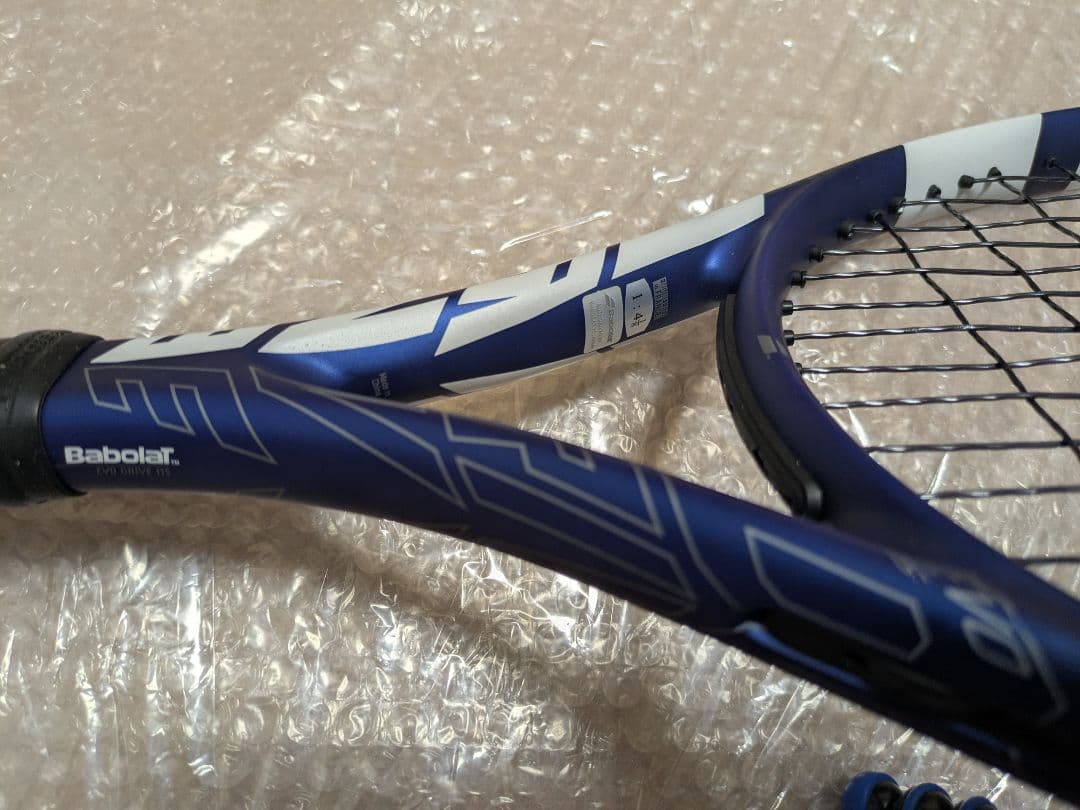 使用30分のみの新品同様品☆特価☆ バボラ エボドライブ115ウインブルドン