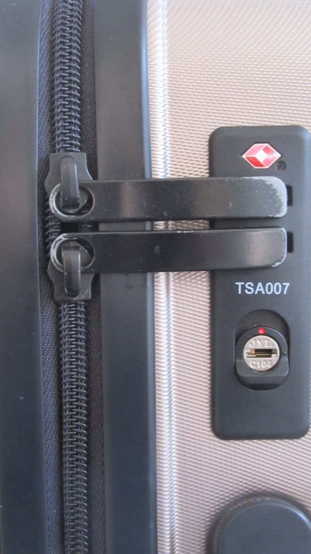 MUJI 無印良品　バーを自由に調節できるハードキャリーケース 35L