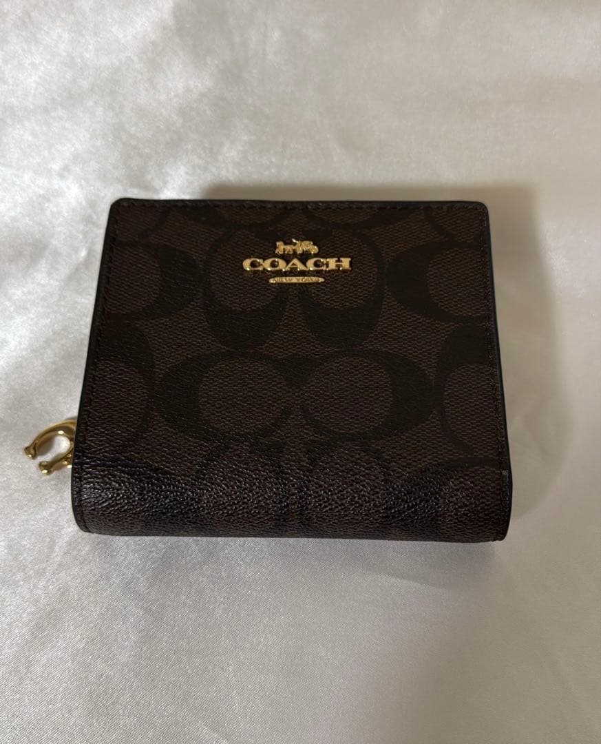 COACH 2つ折り財布