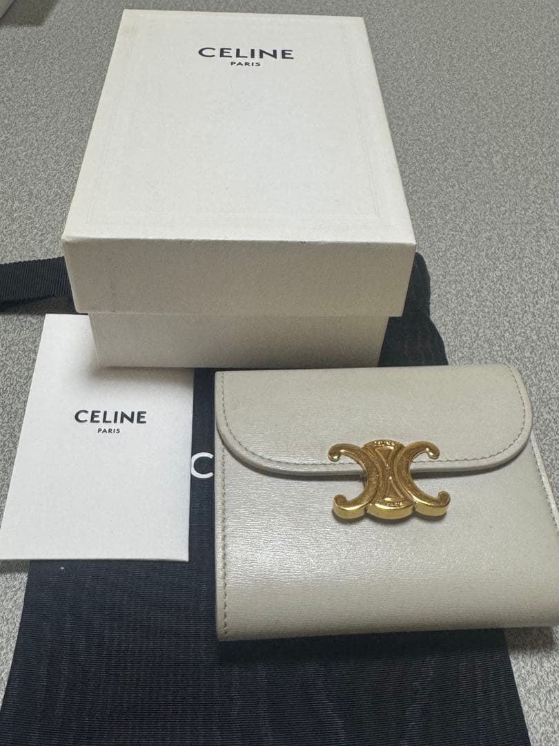 二つ折り財布 ライトグレー レザー ゴールド金具