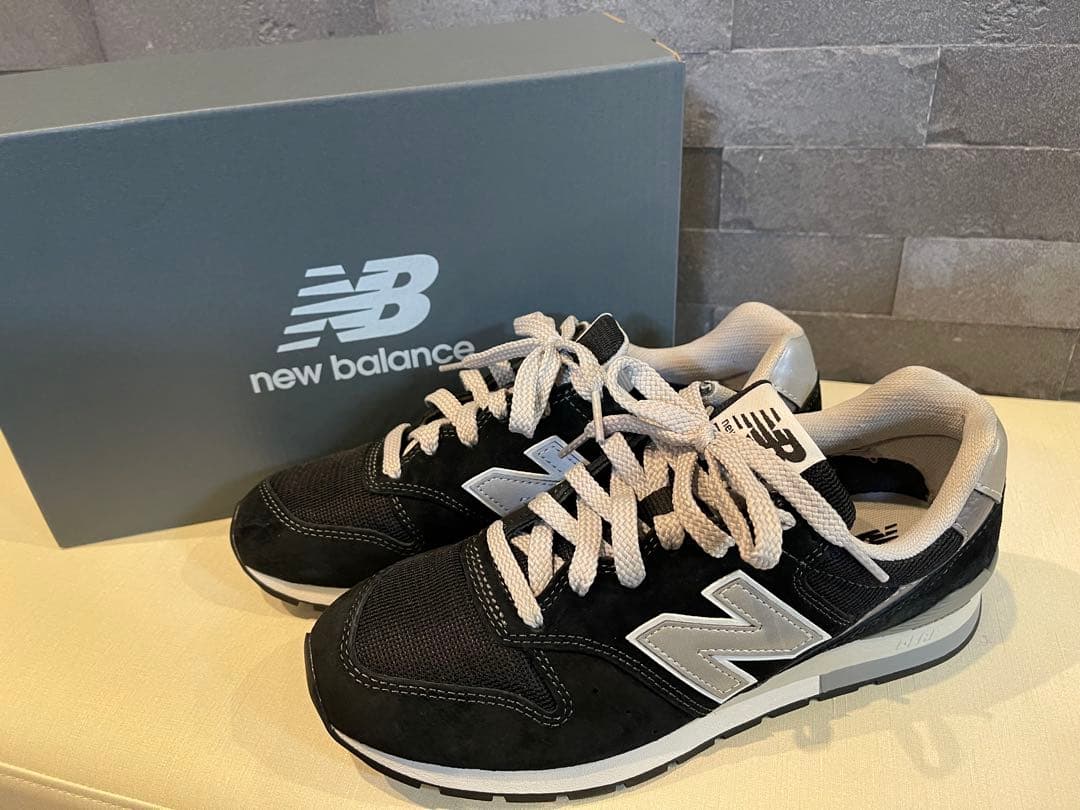 【新品】ニューバランス　スニーカー　24.5cm