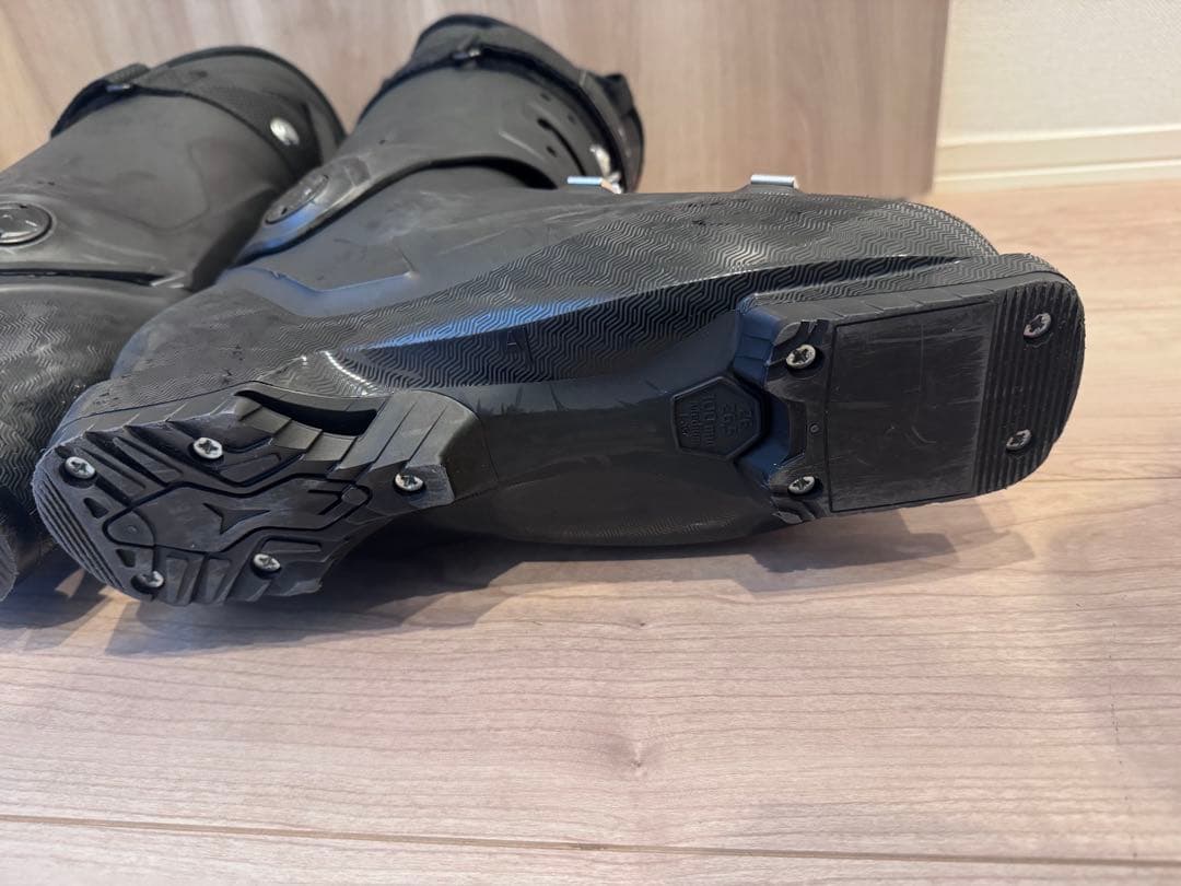ATOMIC スキーブーツ 3D SILVER ブラック　26.5