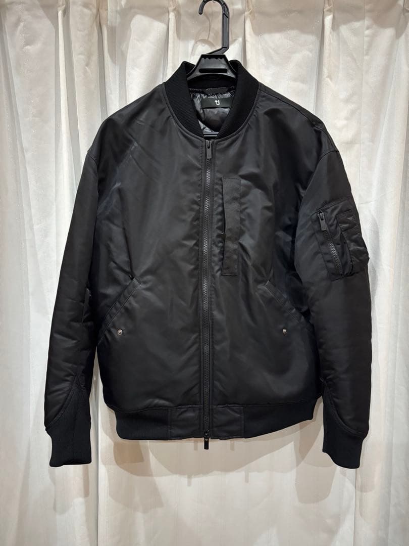 UNIQLO ユニクロ＋J ハイブリッドダウンオーバーサイズMA−1 黒 L